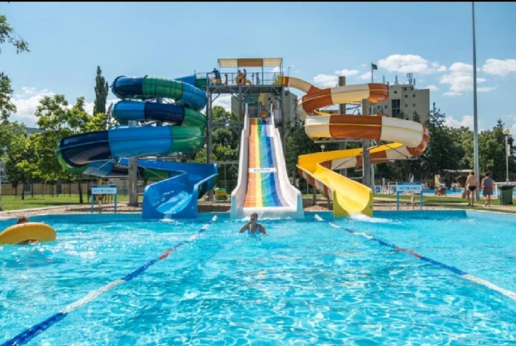 Cehmesterek Apartman Эгер Экстерьер фото