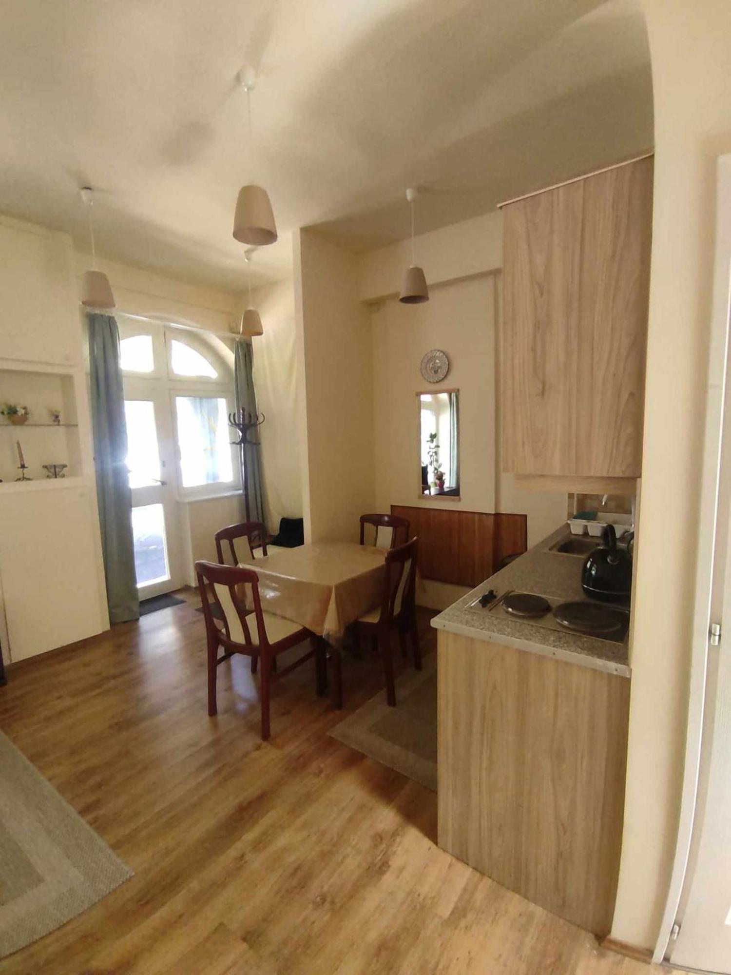 Cehmesterek Apartman Эгер Экстерьер фото